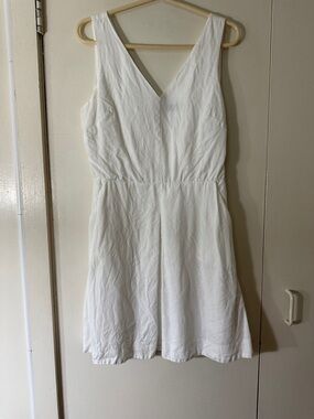 Gap Classic V-Neck White Sundress